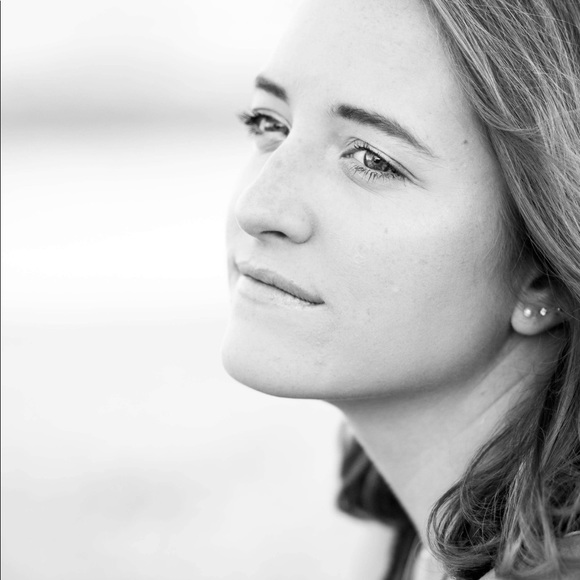 Meet your Posher, Sofie - Picture 3 of 3